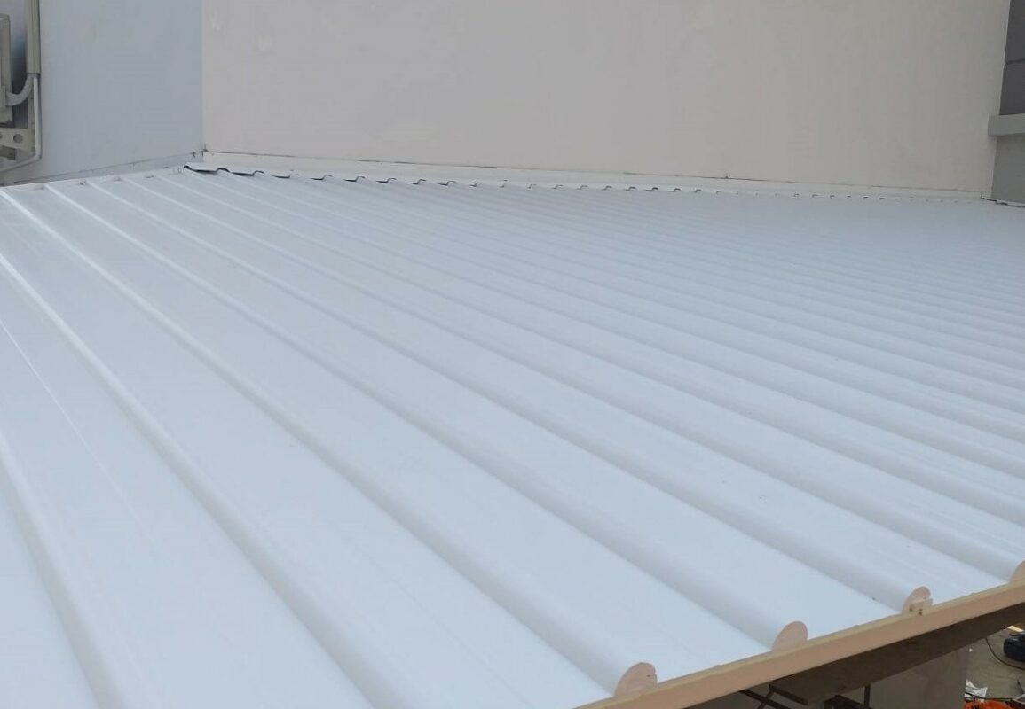 หลังคาไวนิล