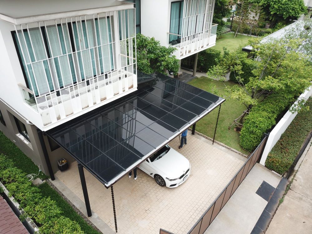 โรงจอดรถหลังคาโซล่าเซลล์