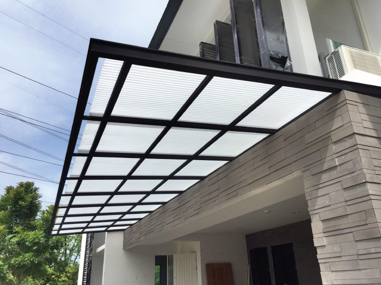 โรงจอดรถแบบหลังคากันสาด